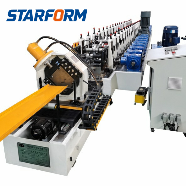 Hat roll forming machine